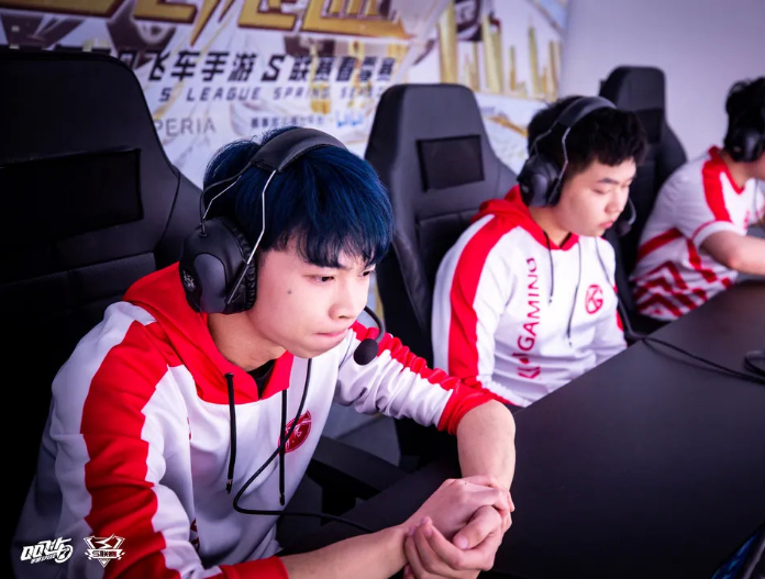 德罗巴关键节点赛况扑朔迷离，RNG带队取胜！(德国神曲alohahejahe原唱)体育竞猜kaiyun平台